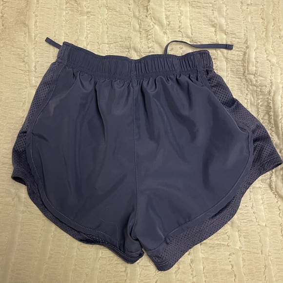 nike shorts - Picture 2 of 2
